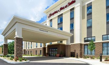 Hampton Inn & Suites Cincinnati-Mason