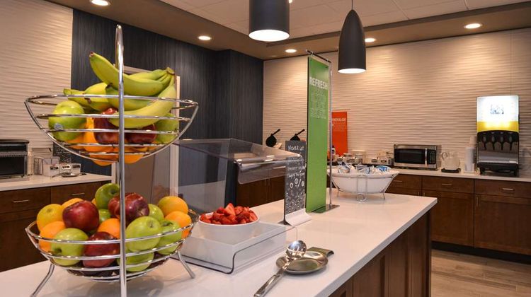 Hampton Inn & Suites Cincinnati-Mason Restaurant