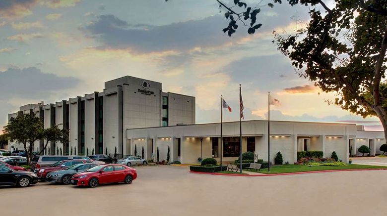 <b>DoubleTree by Hilton Arlington DFW South Exterior</b>. Images powered by <a href="https://iceportal.shijigroup.com/" title="IcePortal" target="_blank">IcePortal</a>.