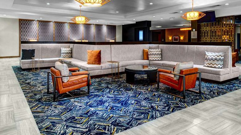 <b>DoubleTree by Hilton Arlington DFW South Lobby</b>. Images powered by <a href="https://iceportal.shijigroup.com/" title="IcePortal" target="_blank">IcePortal</a>.