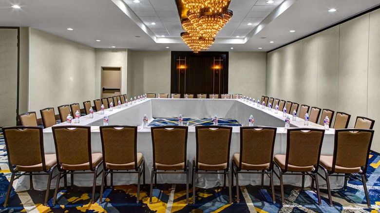 <b>DoubleTree by Hilton Arlington DFW South Meeting</b>. Images powered by <a href="https://iceportal.shijigroup.com/" title="IcePortal" target="_blank">IcePortal</a>.