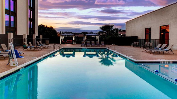 DoubleTree by Hilton Arlington DFW South Pool