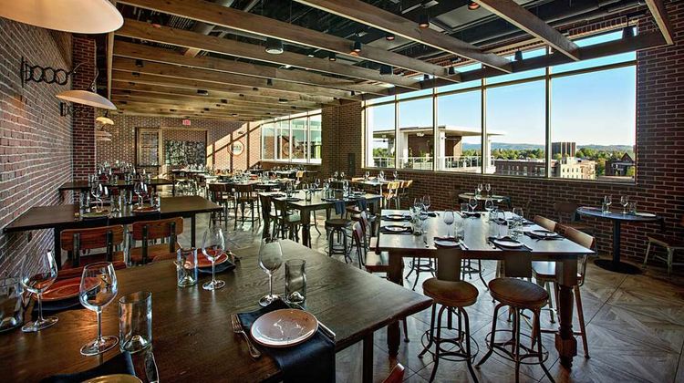 Embassy Suites Downtown Riverplace Restaurant