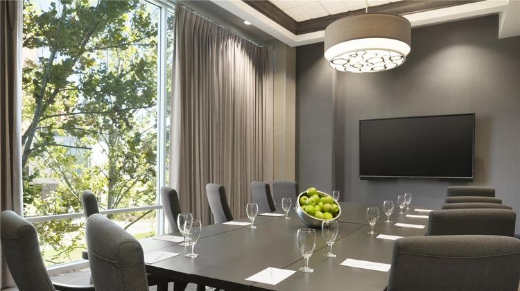 Embassy Suites Downtown Riverplace Meeting