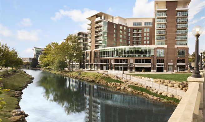 Embassy Suites Downtown Riverplace Exterior