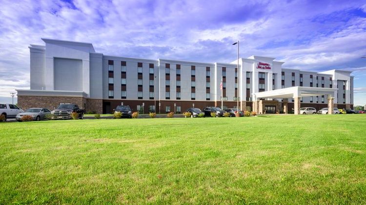 Hampton Inn & Suites Hammond Exterior