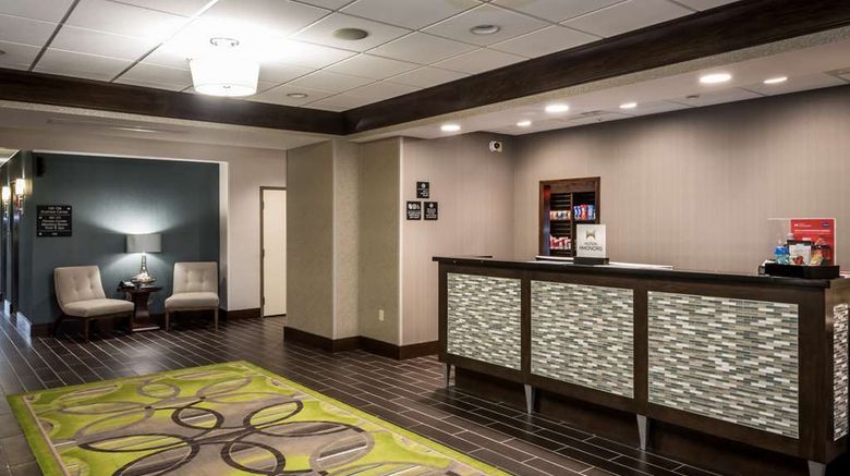 <b>Hampton Inn & Suites Hammond Lobby</b>. Images powered by <a href="https://iceportal.shijigroup.com/" title="IcePortal" target="_blank">IcePortal</a>.
