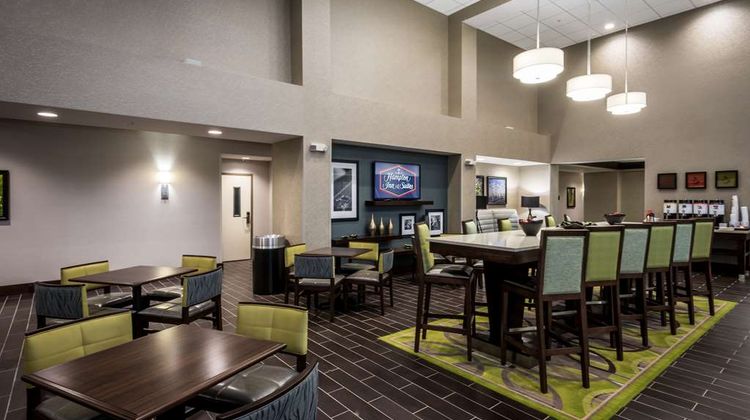 Hampton Inn & Suites Hammond Restaurant