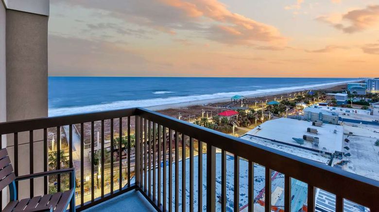 <b>Hampton Inn & Suites Carolina Beach Room</b>. Images powered by <a href="https://iceportal.shijigroup.com/" title="IcePortal" target="_blank">IcePortal</a>.