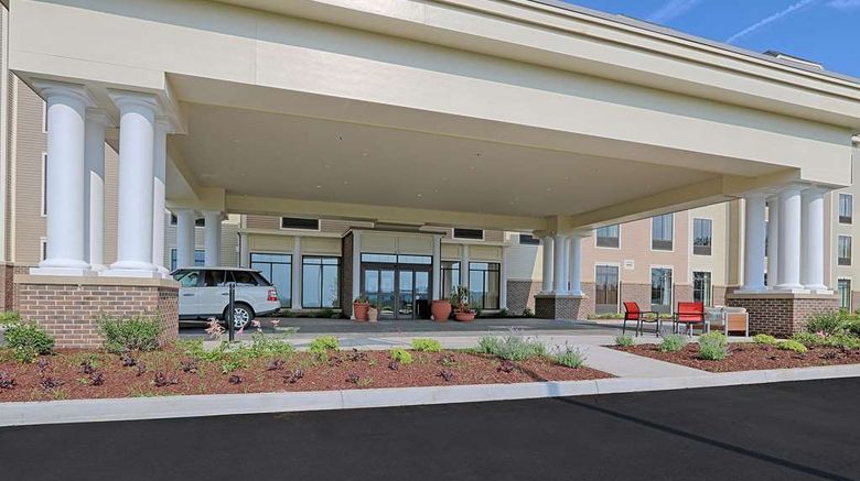 <b>Hampton Inn & Suites Cazenovia Exterior</b>. Images powered by <a href="https://iceportal.shijigroup.com/" title="IcePortal" target="_blank">IcePortal</a>.