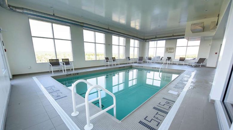 <b>Hampton Inn & Suites Truro Pool</b>. Images powered by <a href="https://iceportal.shijigroup.com/" title="IcePortal" target="_blank">IcePortal</a>.