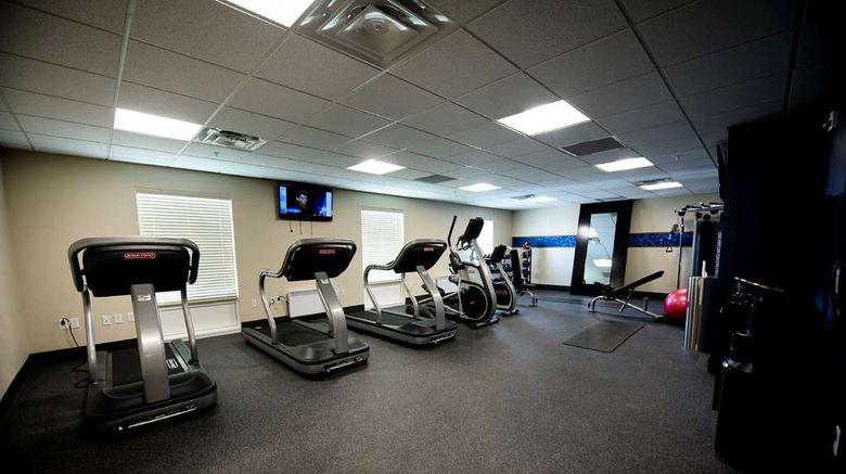 <b>Hampton Inn & Suites Truro Health</b>. Images powered by <a href="https://iceportal.shijigroup.com/" title="IcePortal" target="_blank">IcePortal</a>.