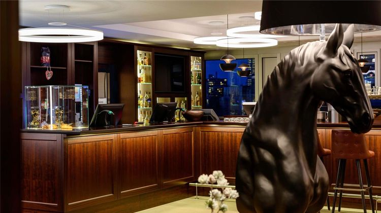 Aparthotel Adagio Frankfurt City Messe Exterior