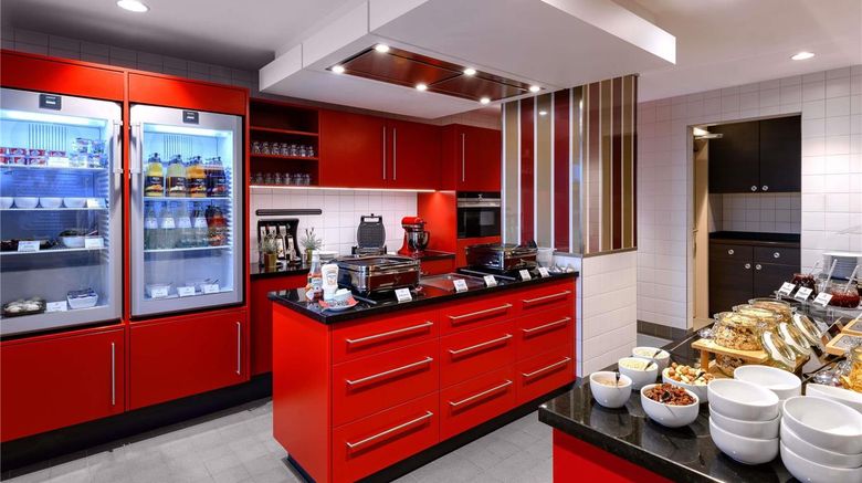 <b>Aparthotel Adagio Frankfurt City Messe Restaurant</b>. Images powered by <a href="https://iceportal.shijigroup.com/" title="IcePortal" target="_blank">IcePortal</a>.