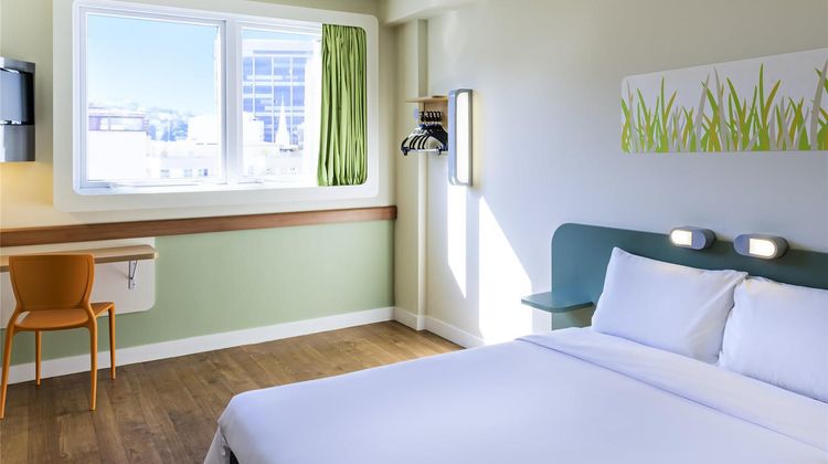 Ibis Budget RJ Botafogo Room