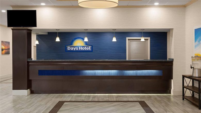 <b>Days Hotel Toms River Jersey Shore Lobby</b>. Images powered by <a href="https://iceportal.shijigroup.com/" title="IcePortal" target="_blank">IcePortal</a>.
