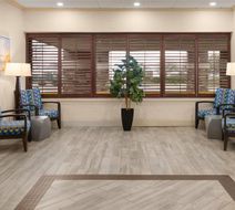 Days Hotel Toms River Jersey Shore Lobby