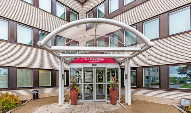 Best Western Plus Park Airport Hotel Exterior