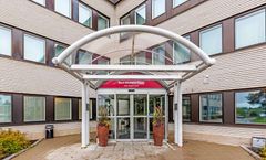 Best Western Plus Park Airport Hotel