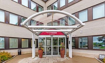 Best Western Plus Park Airport Hotel