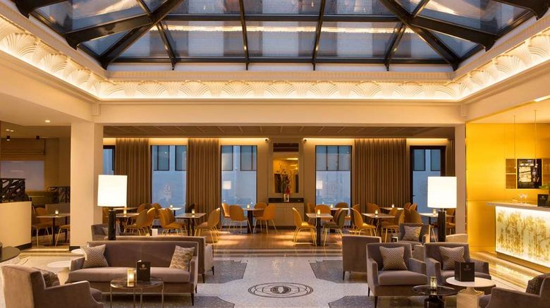 <b>Le Tsuba Hotel Lobby</b>. Images powered by <a href="https://iceportal.shijigroup.com/" title="IcePortal" target="_blank">IcePortal</a>.