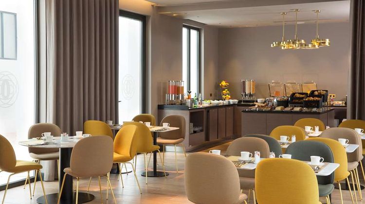 Le Tsuba Hotel Restaurant