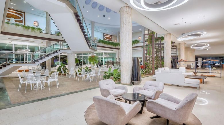 <b>Tryp Habana Libre Exterior</b>. Images powered by <a href="https://iceportal.shijigroup.com/" title="IcePortal" target="_blank">IcePortal</a>.