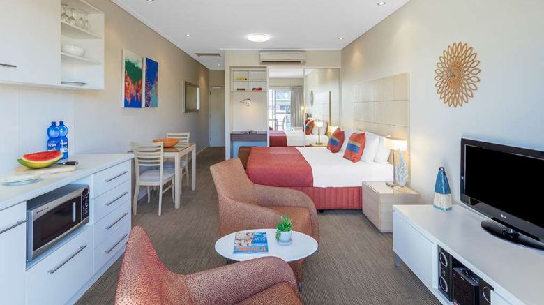<b>Nesuto Geraldton Apartment Hotel Suite</b>. Images powered by <a href="https://iceportal.shijigroup.com/" title="IcePortal" target="_blank">IcePortal</a>.