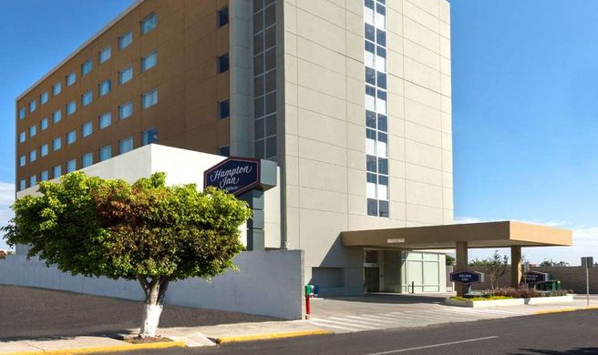Hampton Inn by Hilton Irapuato Exterior