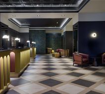 Hilton Edinburgh Carlton Lobby