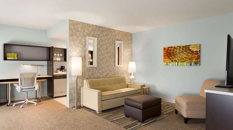 Home2 Suites by Hilton Hasbrouck Heights Room