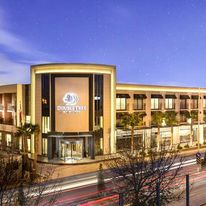DoubleTree by Hilton Hotel Izmir Airport