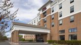 Hampton Inn & Suites Yonkers-Westchester Exterior