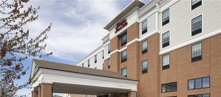 Hampton Inn & Suites Yonkers-Westchester Exterior