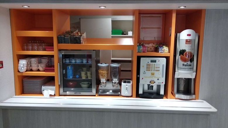 <b>Premiere Classe Metz Nord - Talange Restaurant</b>. Images powered by <a href="https://iceportal.shijigroup.com/" title="IcePortal" target="_blank">IcePortal</a>.