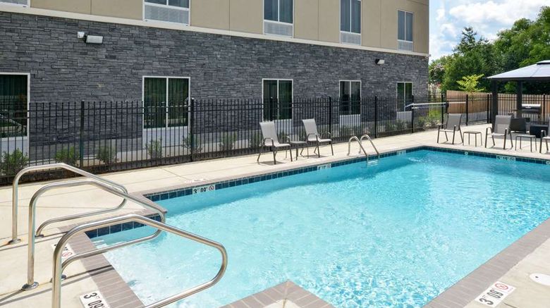 <b>Americas Best Value Inn Pool</b>. Images powered by <a href="https://iceportal.shijigroup.com/" title="IcePortal" target="_blank">IcePortal</a>.