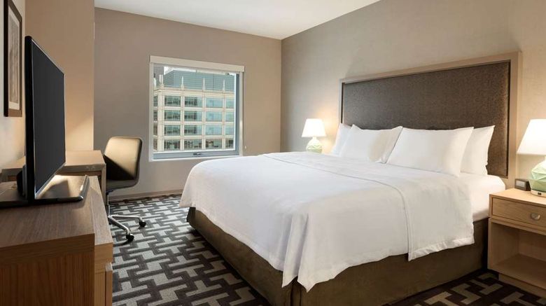 <b>Homewood Suites Chicago Downtown W Loop Room</b>. Images powered by <a href="https://iceportal.shijigroup.com/" title="IcePortal" target="_blank">IcePortal</a>.