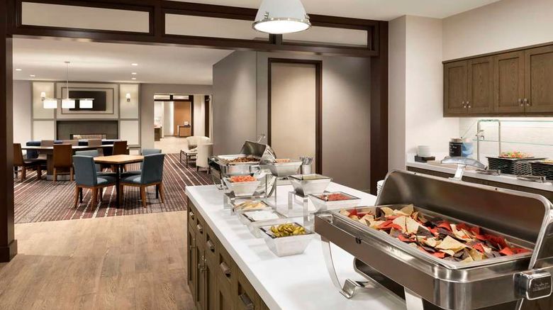 <b>Homewood Suites Chicago Downtown W Loop Restaurant</b>. Images powered by <a href="https://iceportal.shijigroup.com/" title="IcePortal" target="_blank">IcePortal</a>.