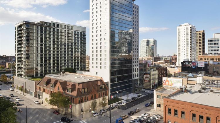Homewood Suites Chicago Downtown W Loop Exterior