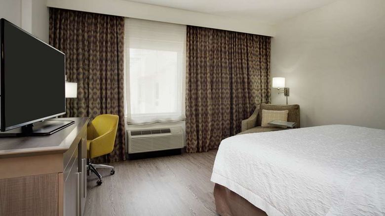 <b>Hampton Inn Suites Miami Wynwood Design Room</b>. Images powered by <a href="https://iceportal.shijigroup.com/" title="IcePortal" target="_blank">IcePortal</a>.
