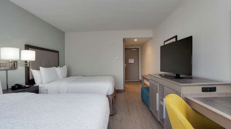 <b>Hampton Inn Suites Miami Wynwood Design Room</b>. Images powered by <a href="https://iceportal.shijigroup.com/" title="IcePortal" target="_blank">IcePortal</a>.