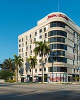 Hampton Inn Suites Miami Wynwood Design