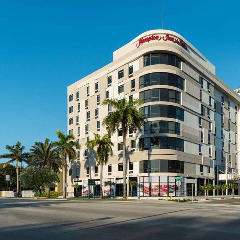 Hampton Inn Suites Miami Wynwood Design