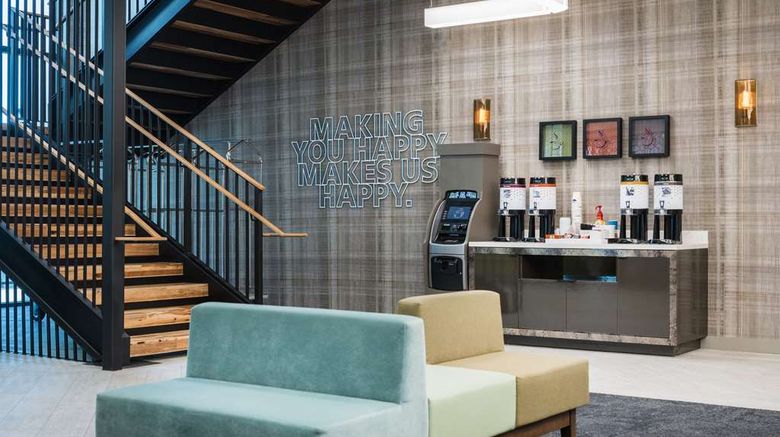 <b>Hampton Inn Suites Miami Wynwood Design Lobby</b>. Images powered by <a href="https://iceportal.shijigroup.com/" title="IcePortal" target="_blank">IcePortal</a>.
