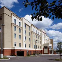 Hampton Inn/Suites Pittsburgh Arpt S