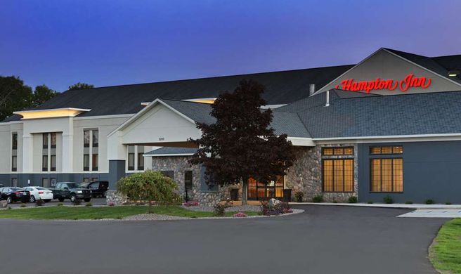 Hampton Inn Sault Ste Marie Exterior