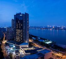 Hilton Wuhan Riverside Exterior