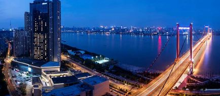 Hilton Wuhan Riverside Exterior