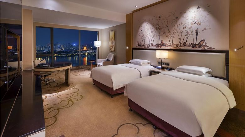 <b>Hilton Wuhan Riverside Room</b>. Images powered by <a href="https://iceportal.shijigroup.com/" title="IcePortal" target="_blank">IcePortal</a>.