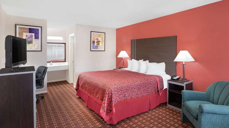 <b>Days Inn University Drive Room</b>. Images powered by <a href="https://iceportal.shijigroup.com/" title="IcePortal" target="_blank">IcePortal</a>.